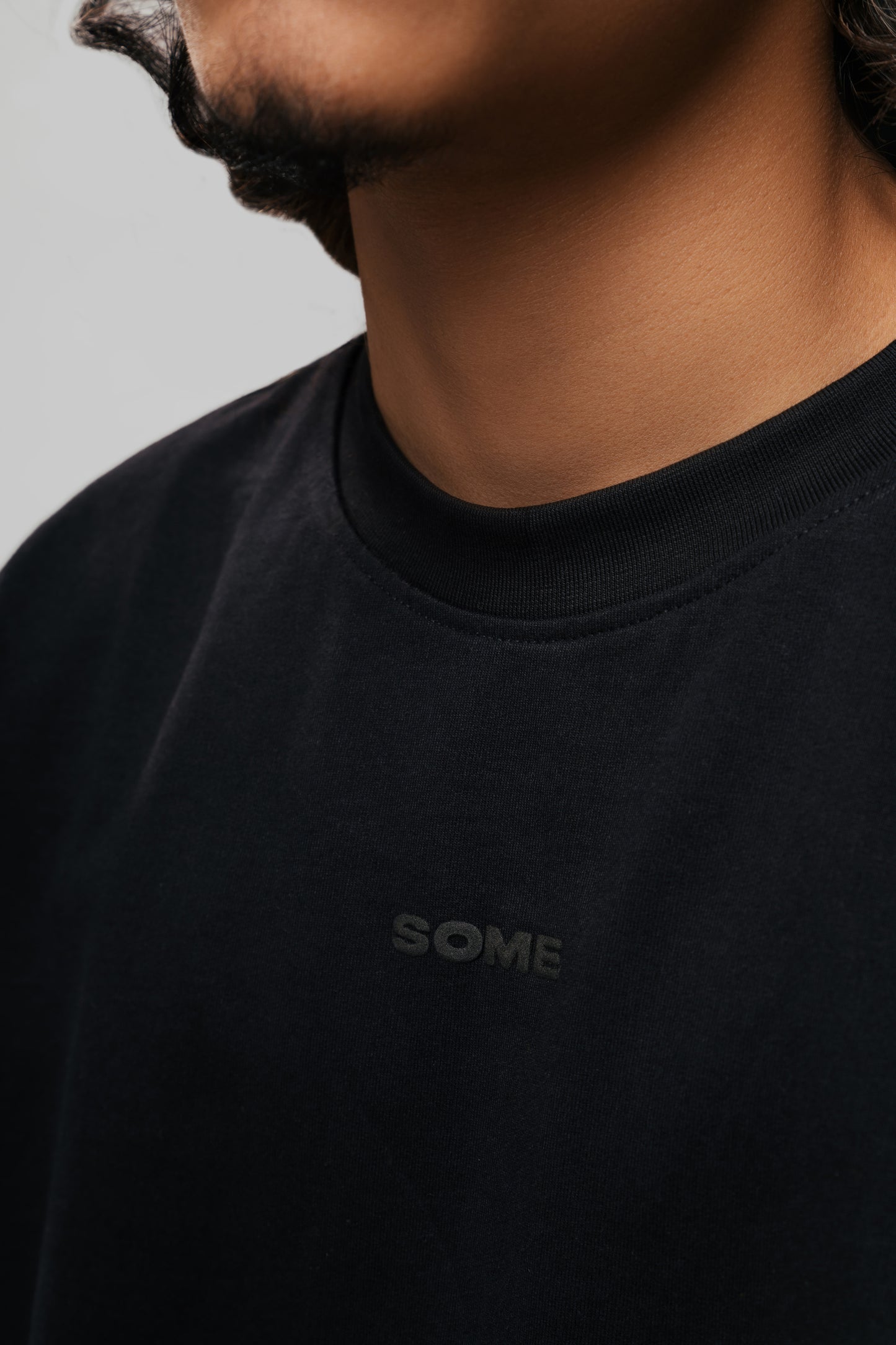 T-SHIRT / SOLID COLORS / OVER-SIZED FIT / UNISEX