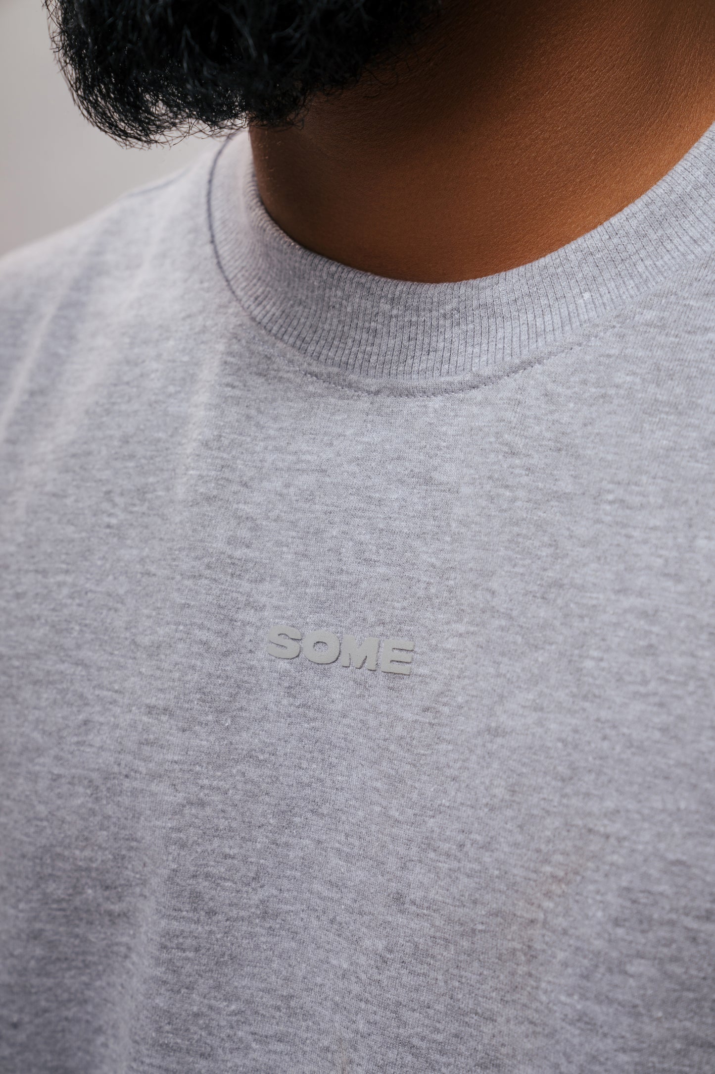T-SHIRT / SOLID COLORS / OVER-SIZED FIT / UNISEX