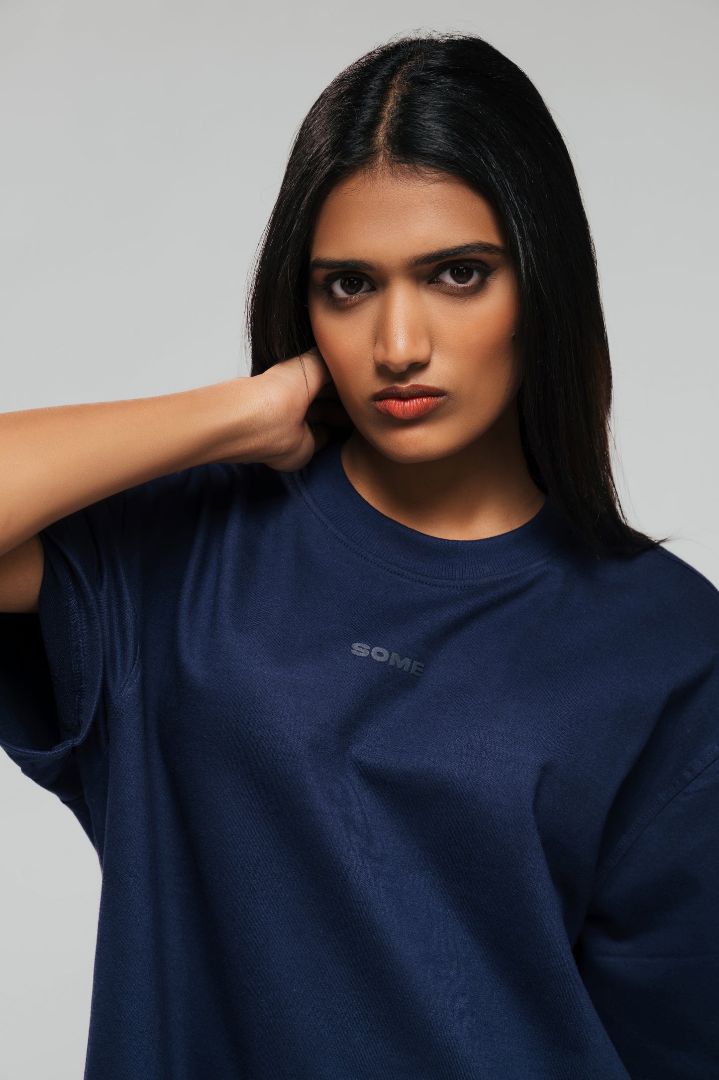 T-SHIRT / SOLID COLORS / OVER-SIZED FIT / UNISEX